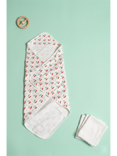 HOODED TOWEL | CHEERY